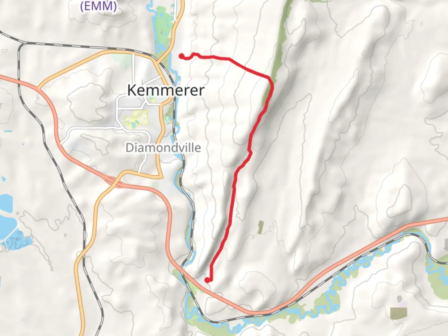 An image depicting the trail Oyster Ridge and its surrounding area.