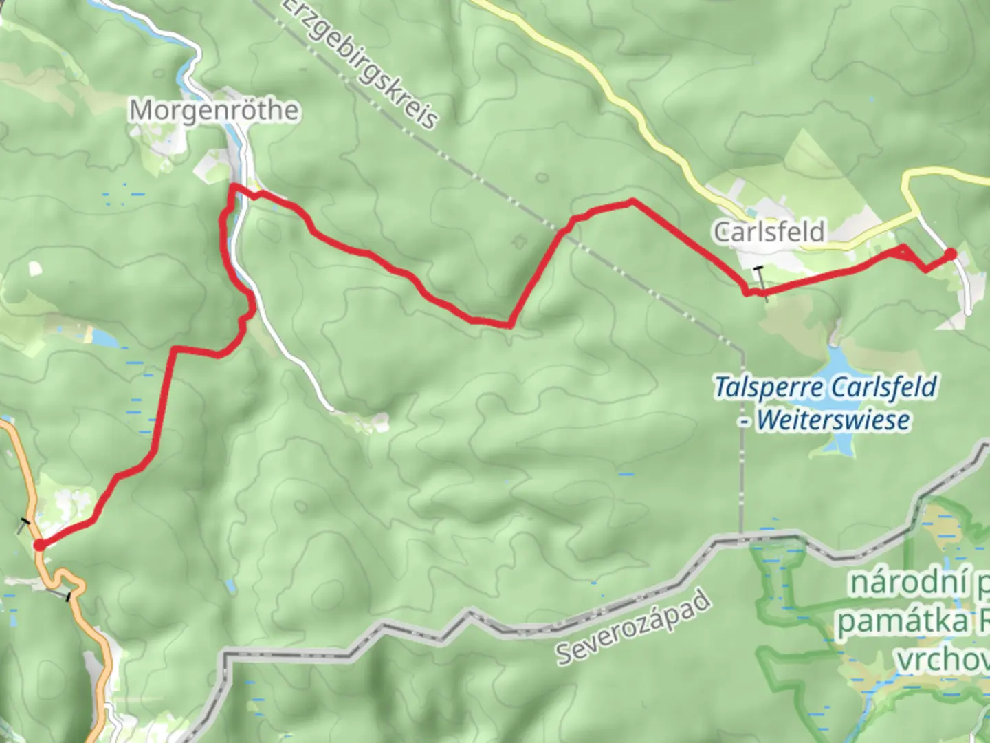 An image depicting the trail Weitersglashuette to Muehlleithen via Neuer Markersbachweg and Rotsudelbachweg and its surrounding area.