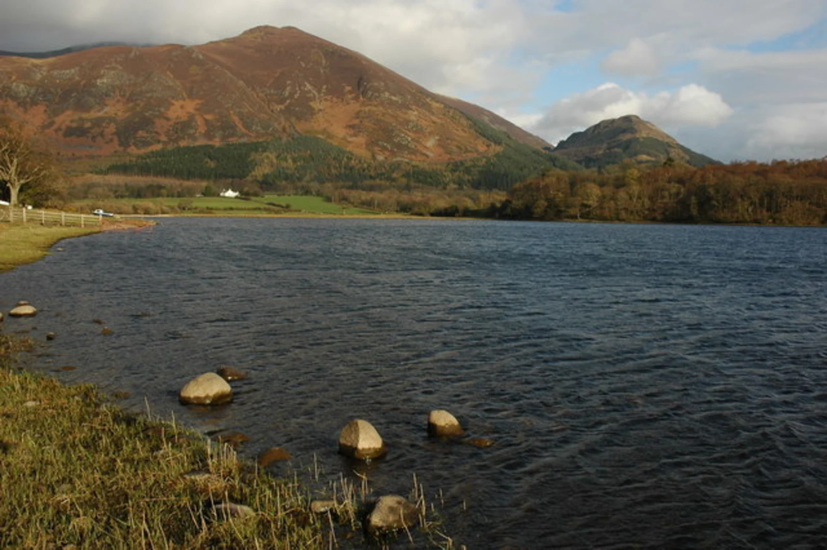 An image depicting the trail Bowness on Windermere and Cockshott Point Loop and its surrounding area.