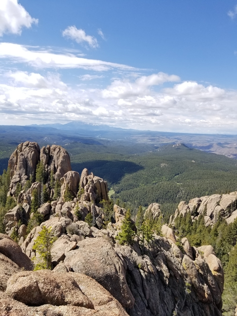 An image depicting the trail Cabin Ridge Trail and its surrounding area.