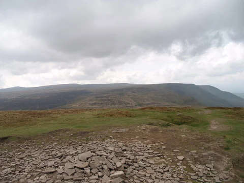 An image depicting the trail Lord Hereford's Knob - Twmpa Walk and its surrounding area.