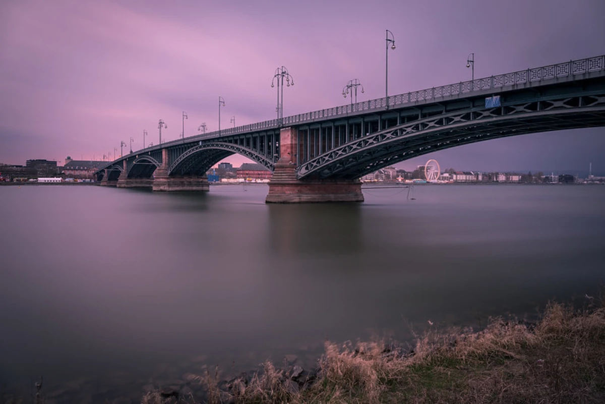 Theodor Heuss Bridge to Mainbrücke Kostheim-Gustavsburg Loop via River Rhine - Mainz