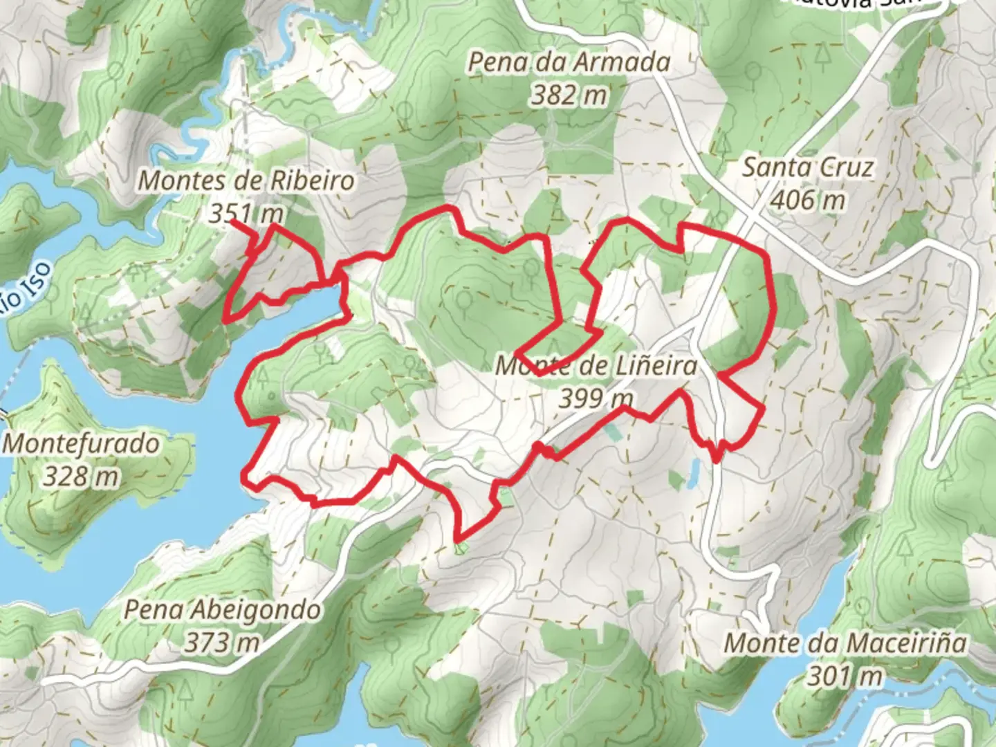 An image depicting the trail PR G 125 Sendeiro de Visantoña and its surrounding area.