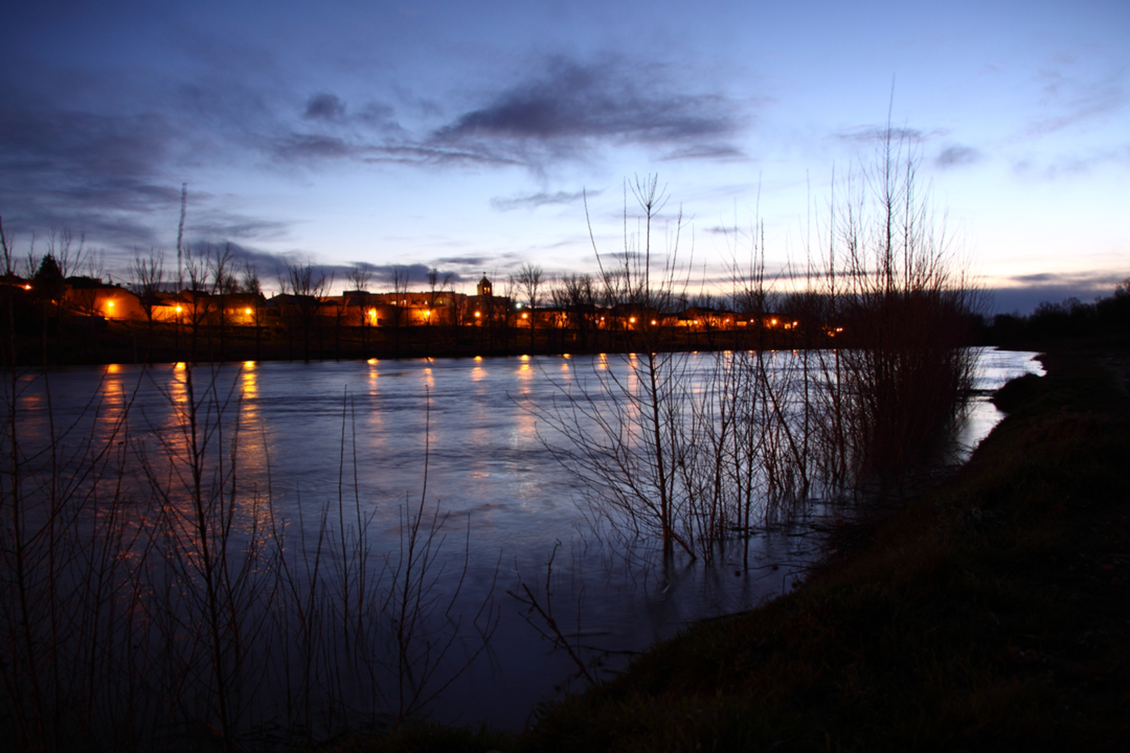 An image depicting the trail Vecilla Road PR VA 16 and its surrounding area.