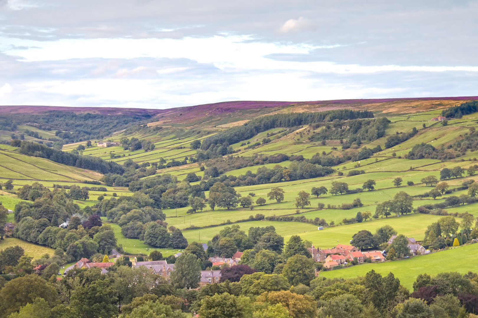 An image depicting the trail Rosedale Abbey - Northdale - Dale Head - Rosedale and Thorgill and its surrounding area.