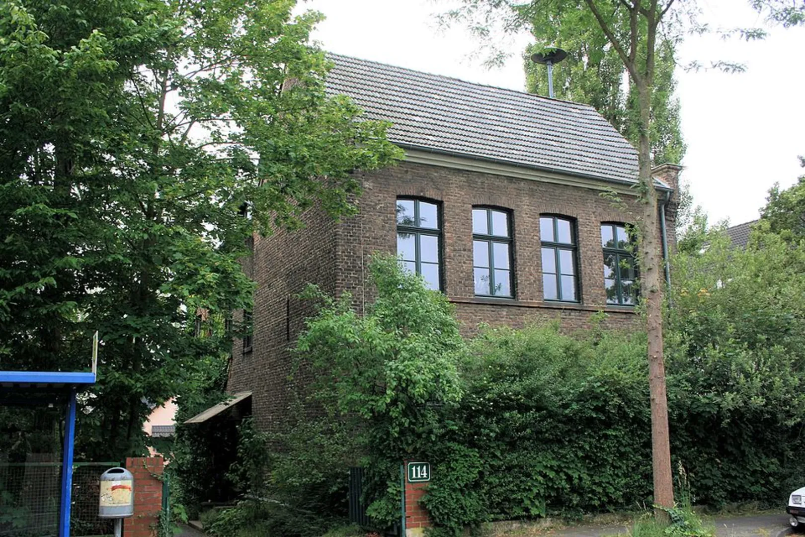 An image depicting the trail Wolsberg to Hennef via Natursteig Sieg Etappen 01-03 and its surrounding area.