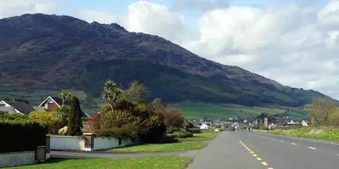 An image depicting the trail Slieve Foye Loop and its surrounding area.