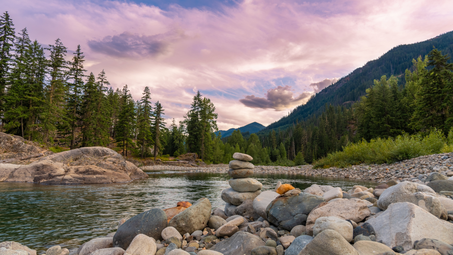 An image depicting the trail Paris Creek Trail and its surrounding area.