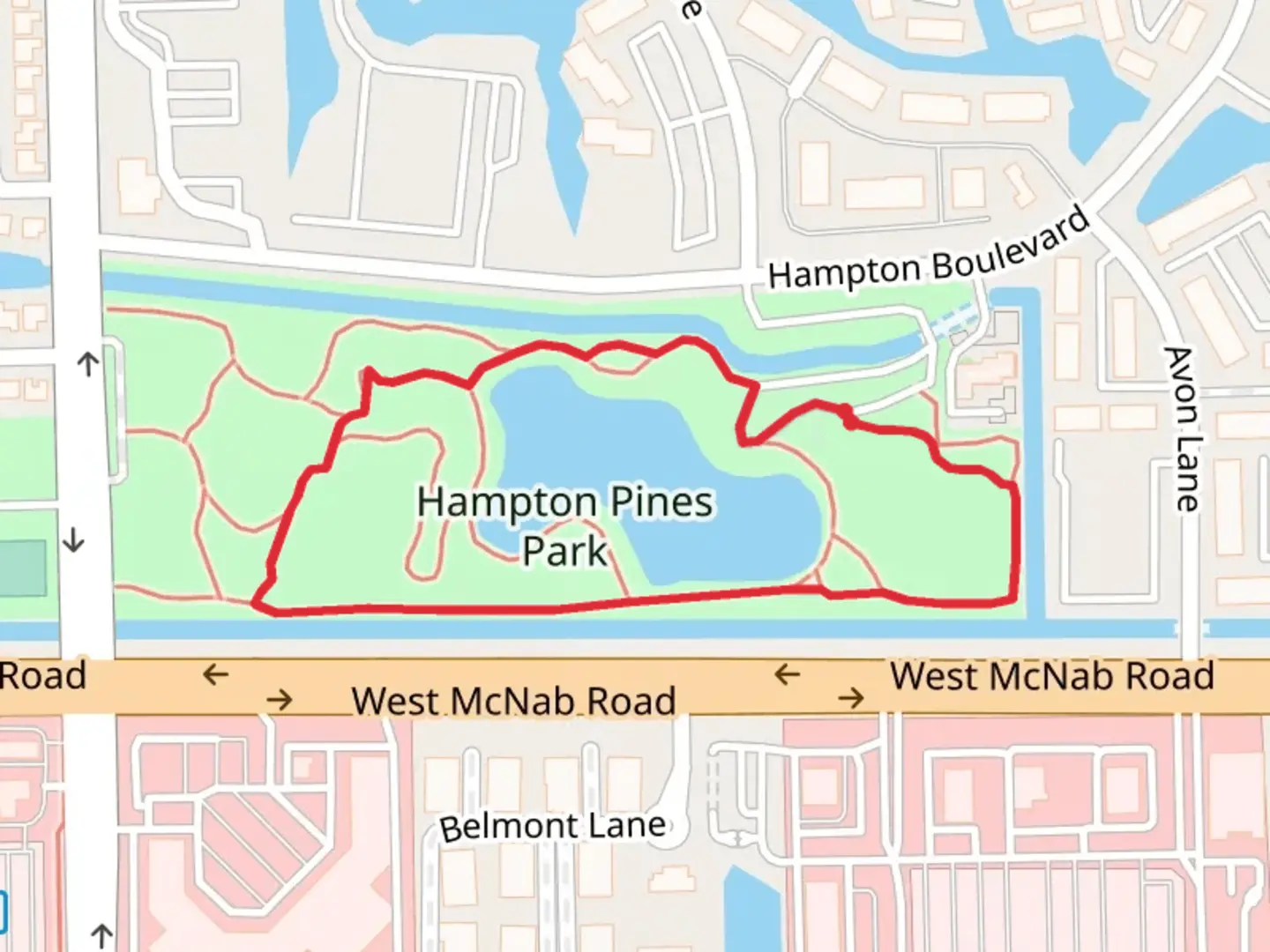 An image depicting the trail Hampton Pines Park Loop and its surrounding area.