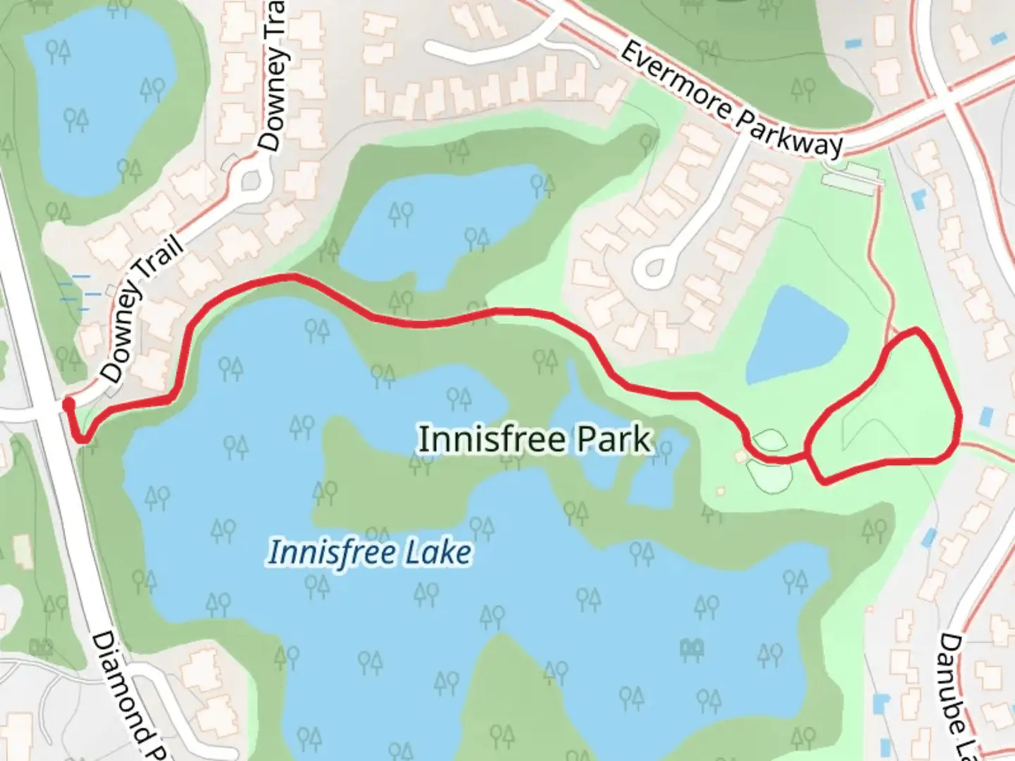 An image depicting the trail Innisfree Park and its surrounding area.