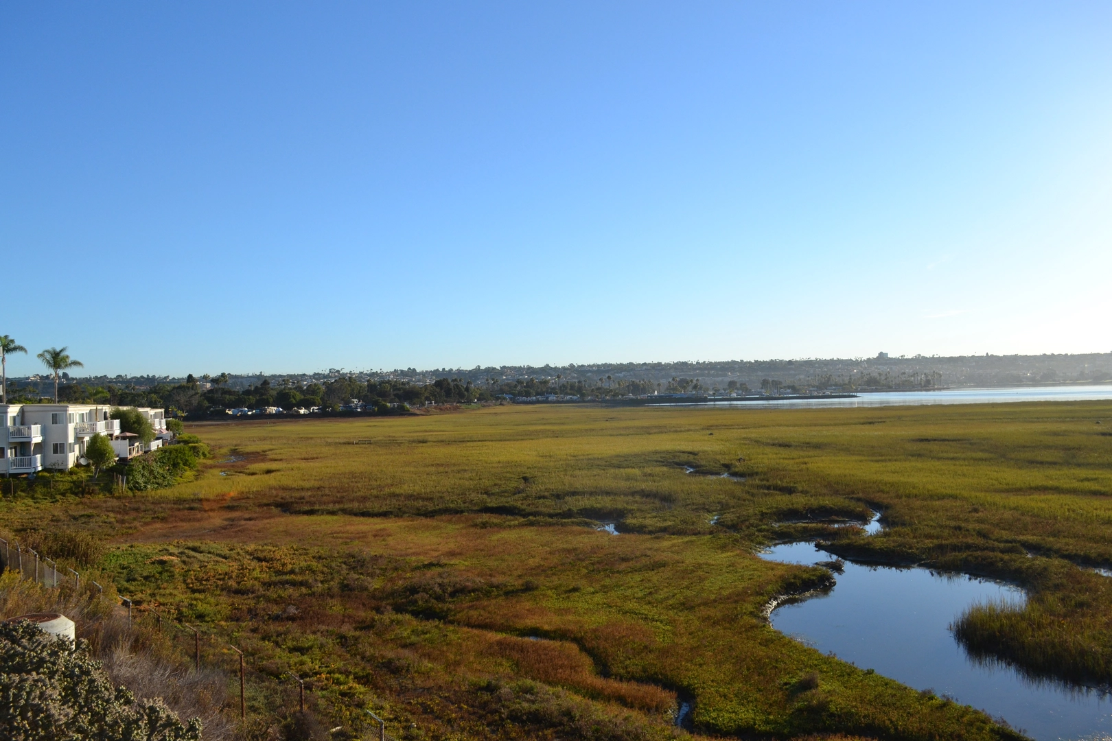 An image depicting the trail Crown Point and Mission Bay Park and its surrounding area.