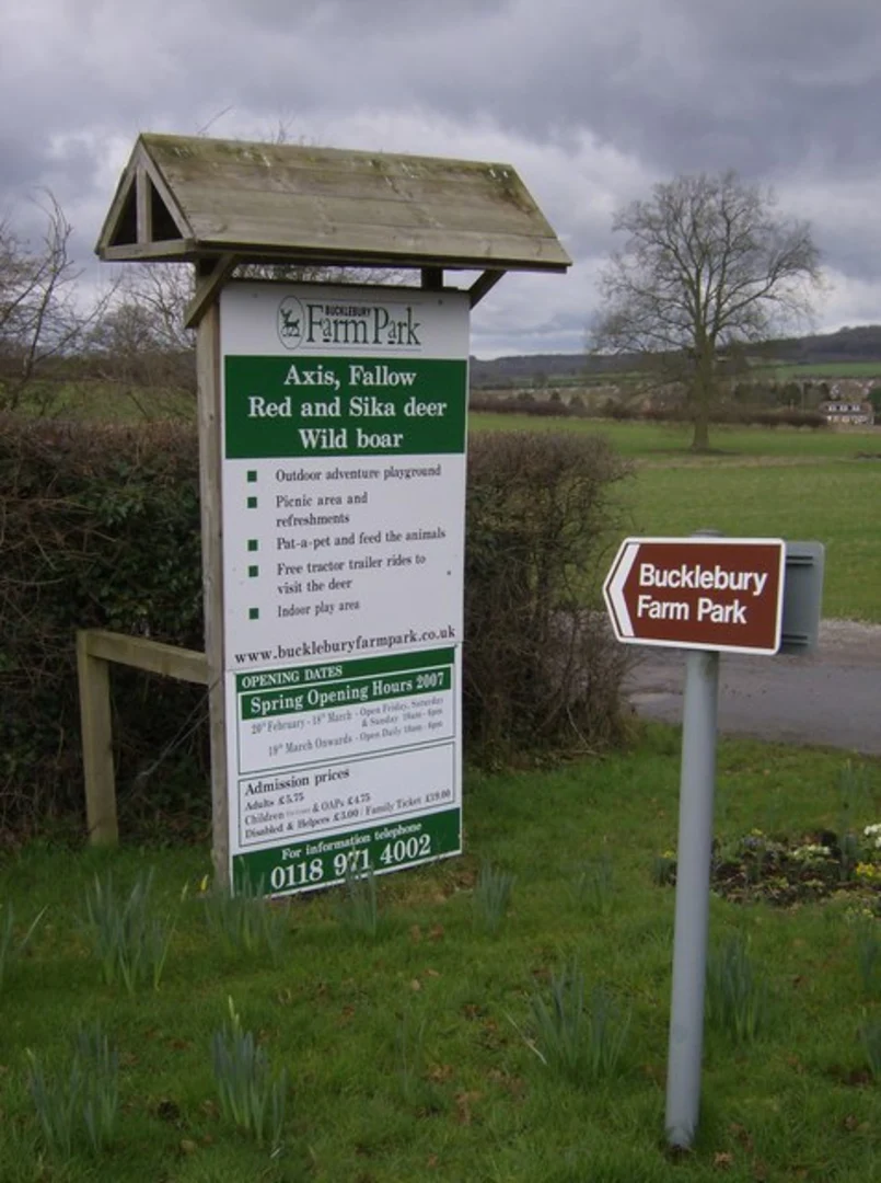 An image depicting the trail Bucklebury Farm and Deer Safari Park and its surrounding area.