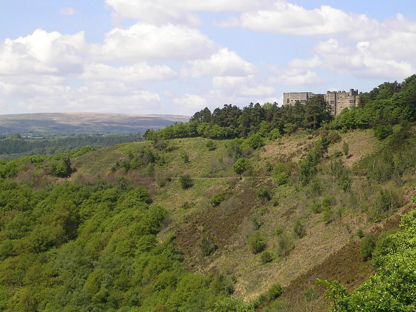 An image depicting the trail Castle Drogo and its surrounding area.