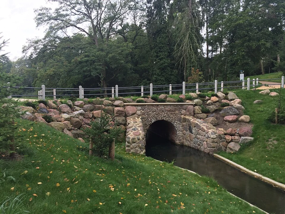 Grotte via Steinhauerweg and Grotten-Downhill