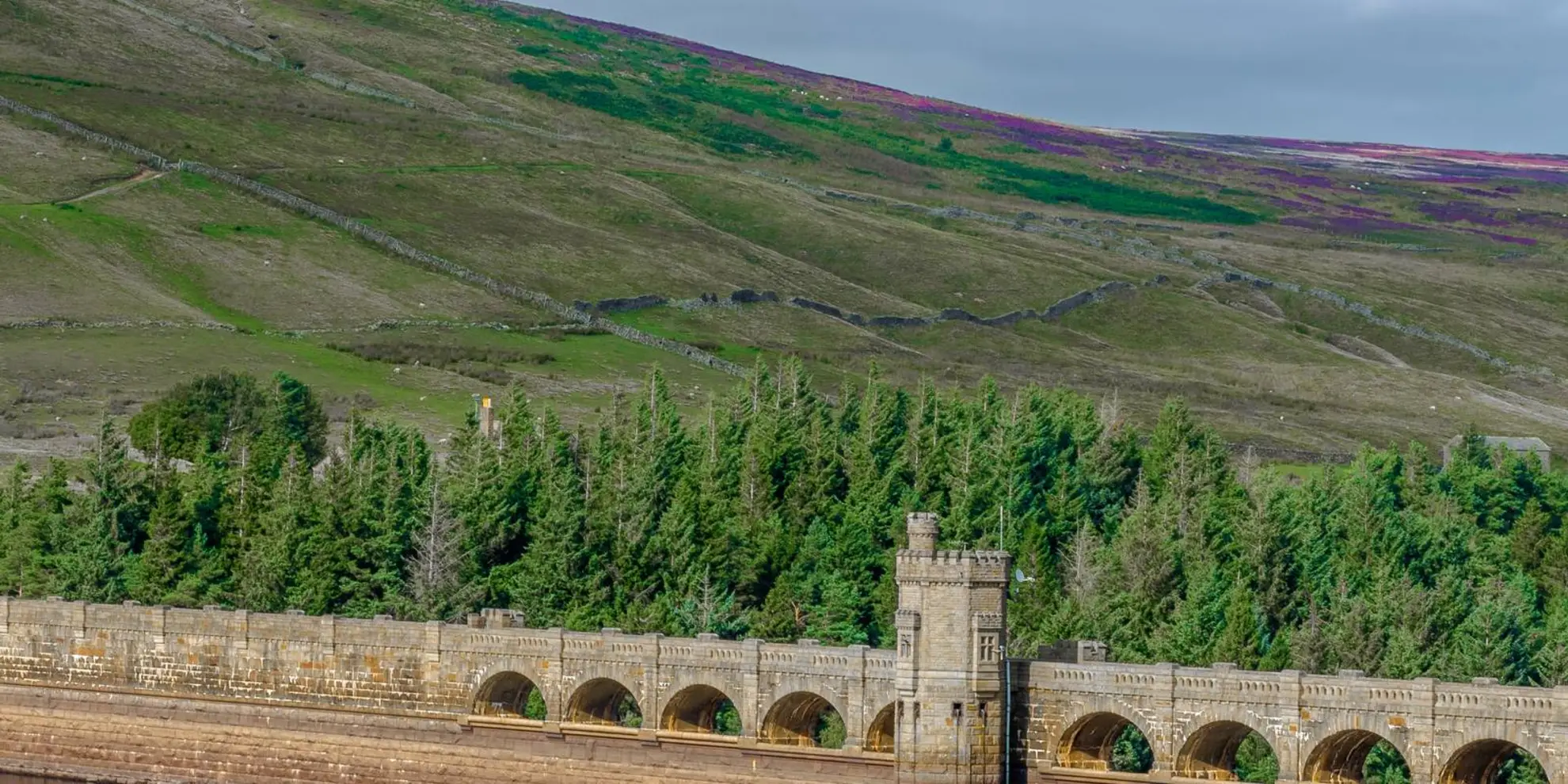 An image depicting the trail Middlesmoor - Nidderdale Way - Scar House Reservoir and How Stean Gorge and its surrounding area.