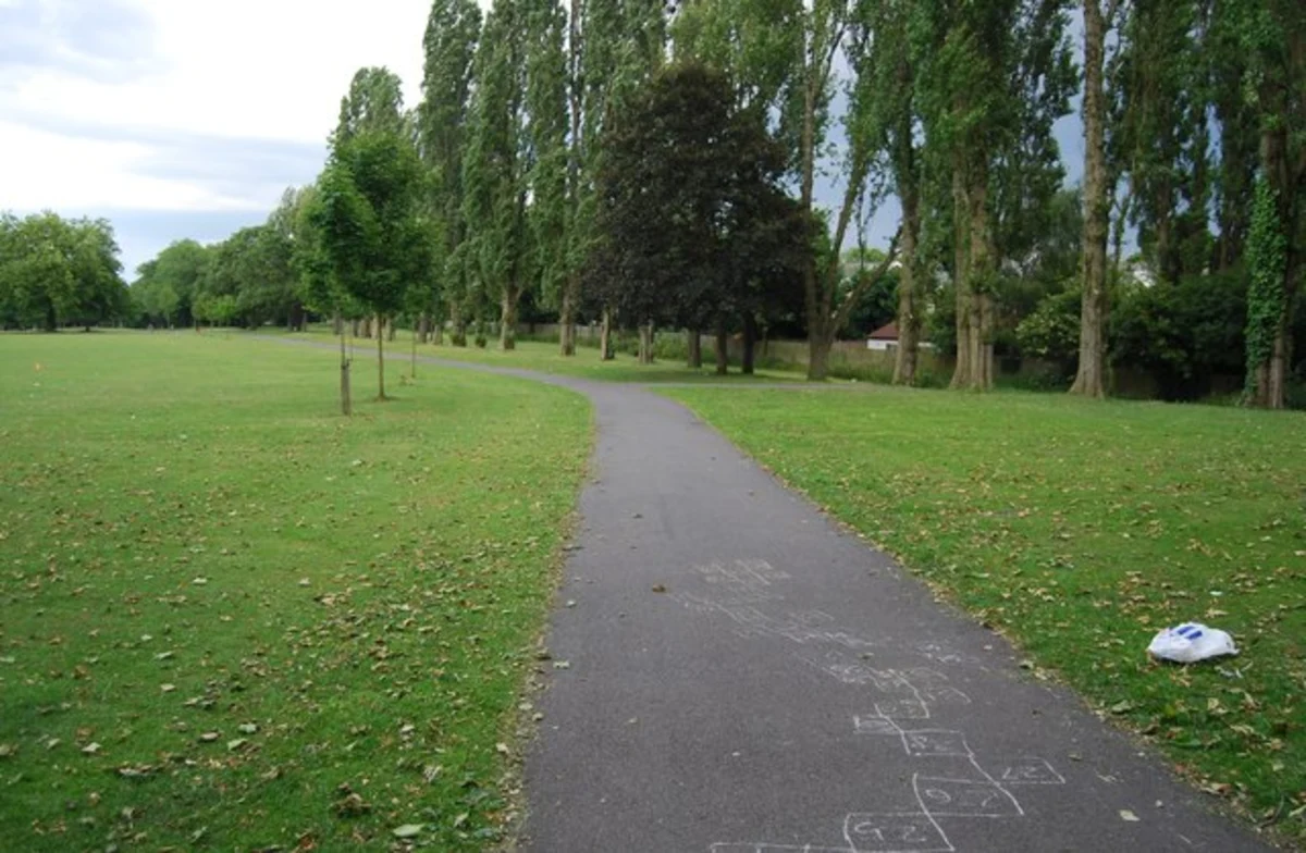 Summerfield Park and Harborne Nature Reserve via Harborne Walkway