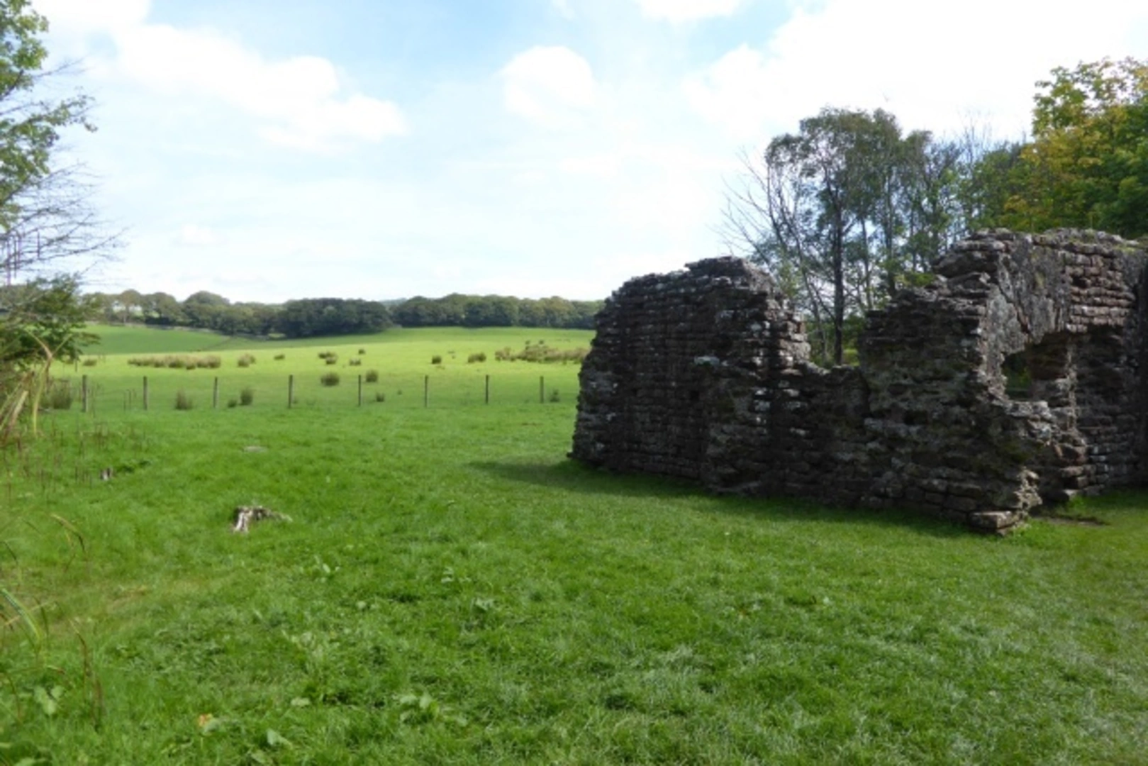 An image depicting the trail Ravenglass Roman Bath House from Ravenglass and its surrounding area.