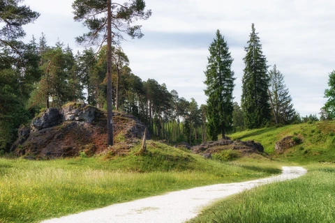 An image depicting the trail Albschäferweg and its surrounding area.