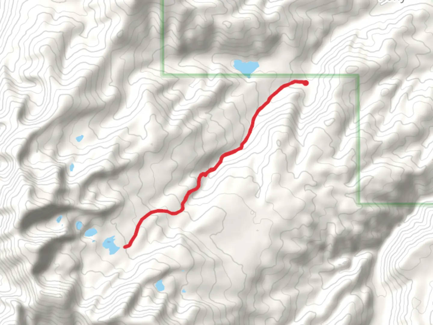 An image depicting the trail Hollow Top Lake and its surrounding area.