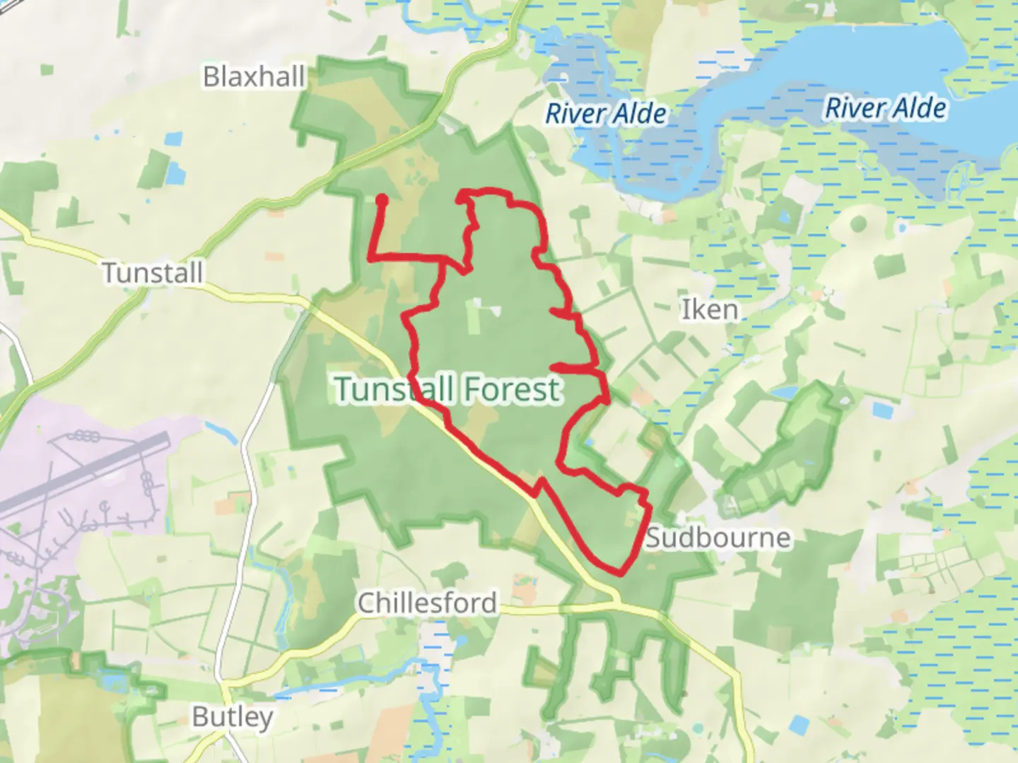 An image depicting the trail Tunstall Forest via Sandlings Walk and its surrounding area.