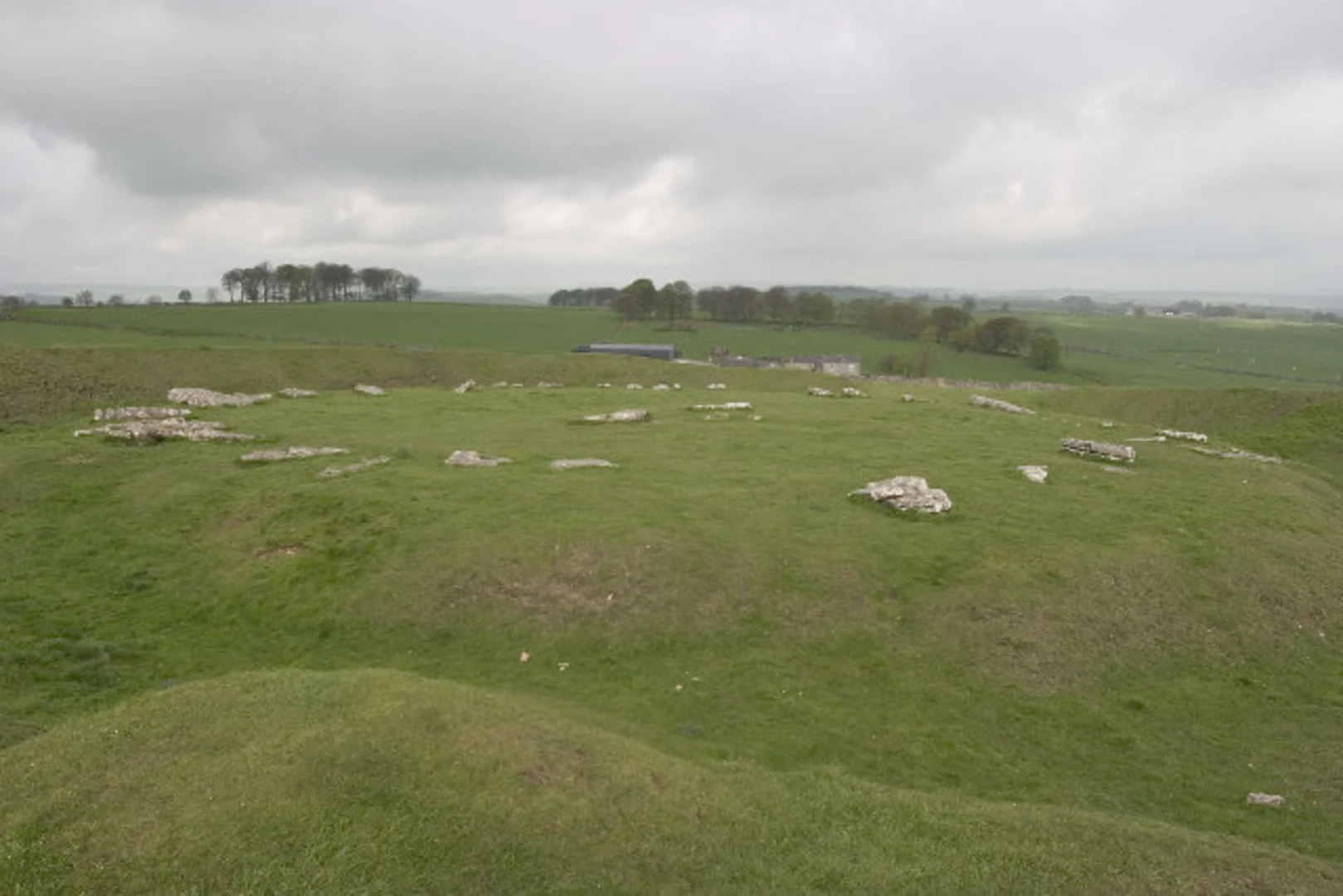 An image depicting the trail Arbor Low and Cales Dale Loop from Middleton-by-Youlgreave and its surrounding area.