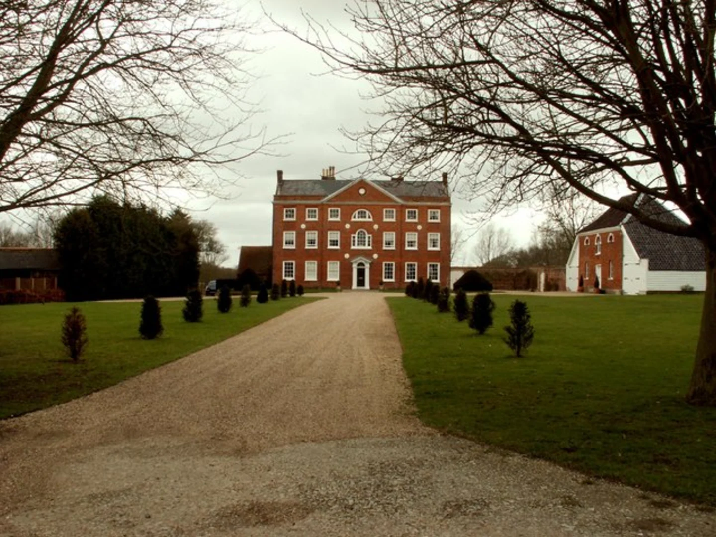 An image depicting the trail West Bergholt Loop and its surrounding area.