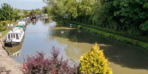 An image depicting the trail Milton Keynes Boundary Walk and its surrounding area.