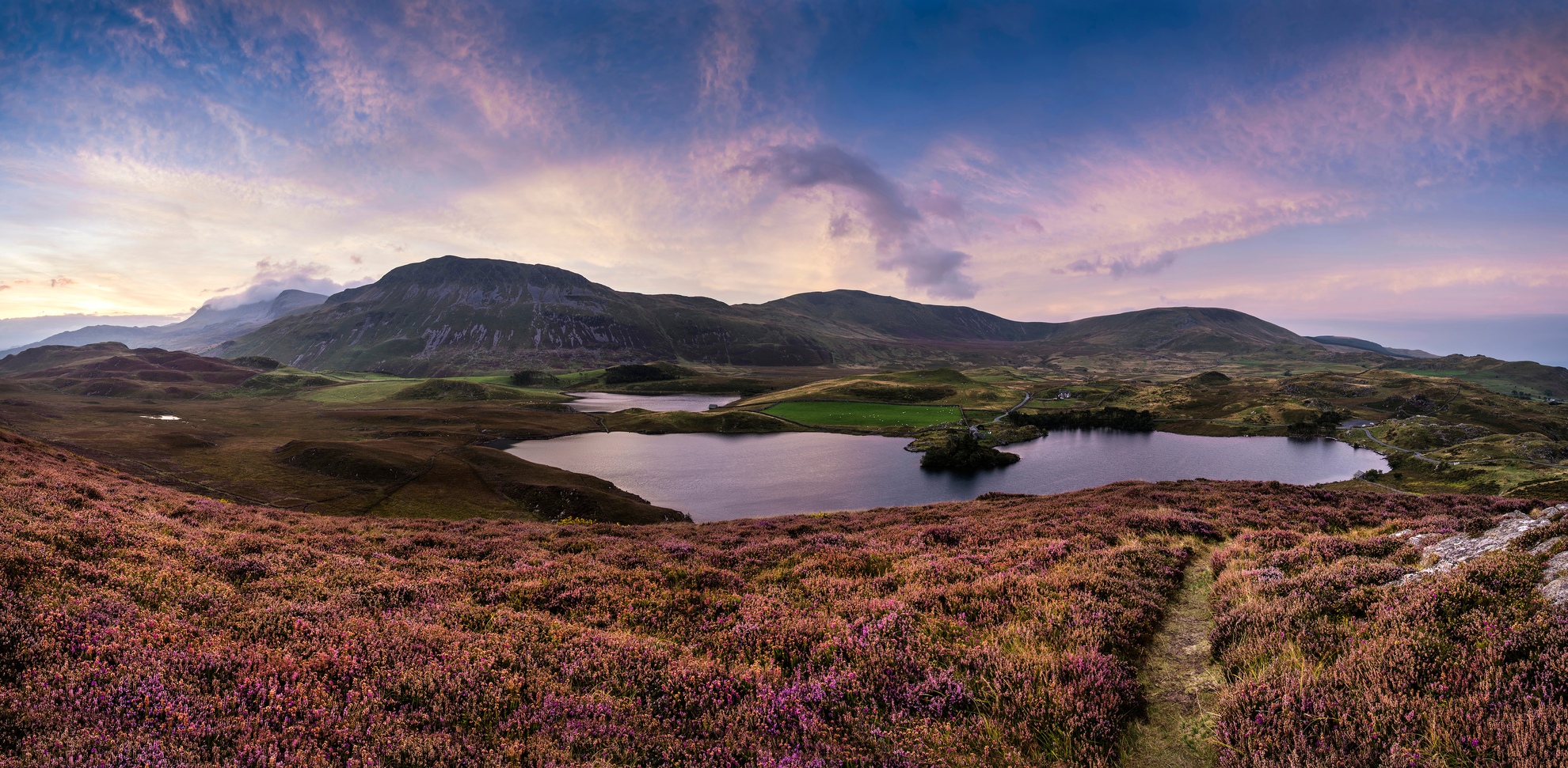 An image depicting the trail Cregennen Lakes from Barmouth and its surrounding area.