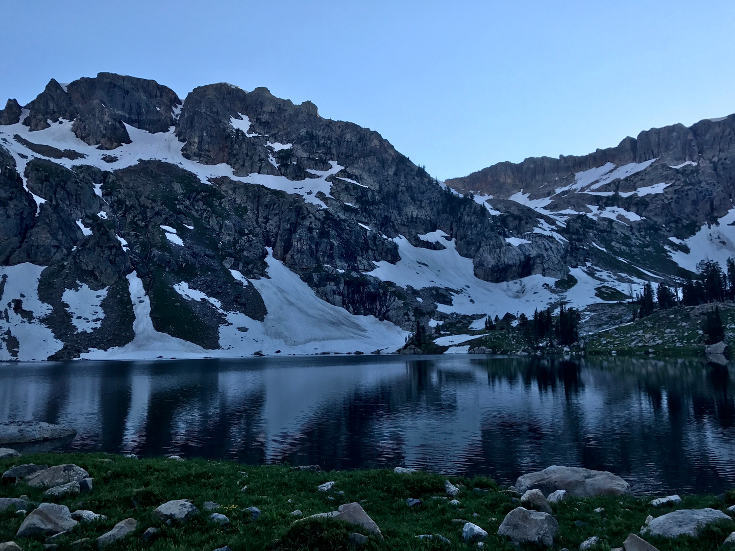 An image depicting the trail Solitude Trail Loop and its surrounding area.