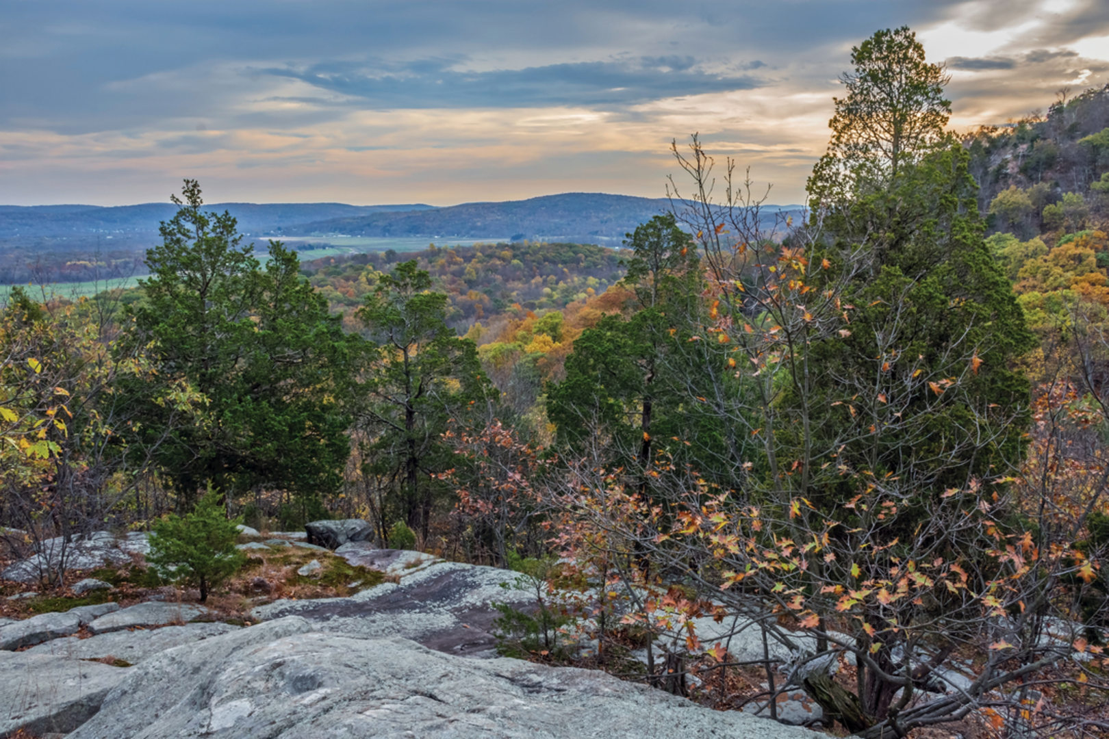 An image depicting the trail Ghost Lake and Jenny Jump Mountain Trail and its surrounding area.