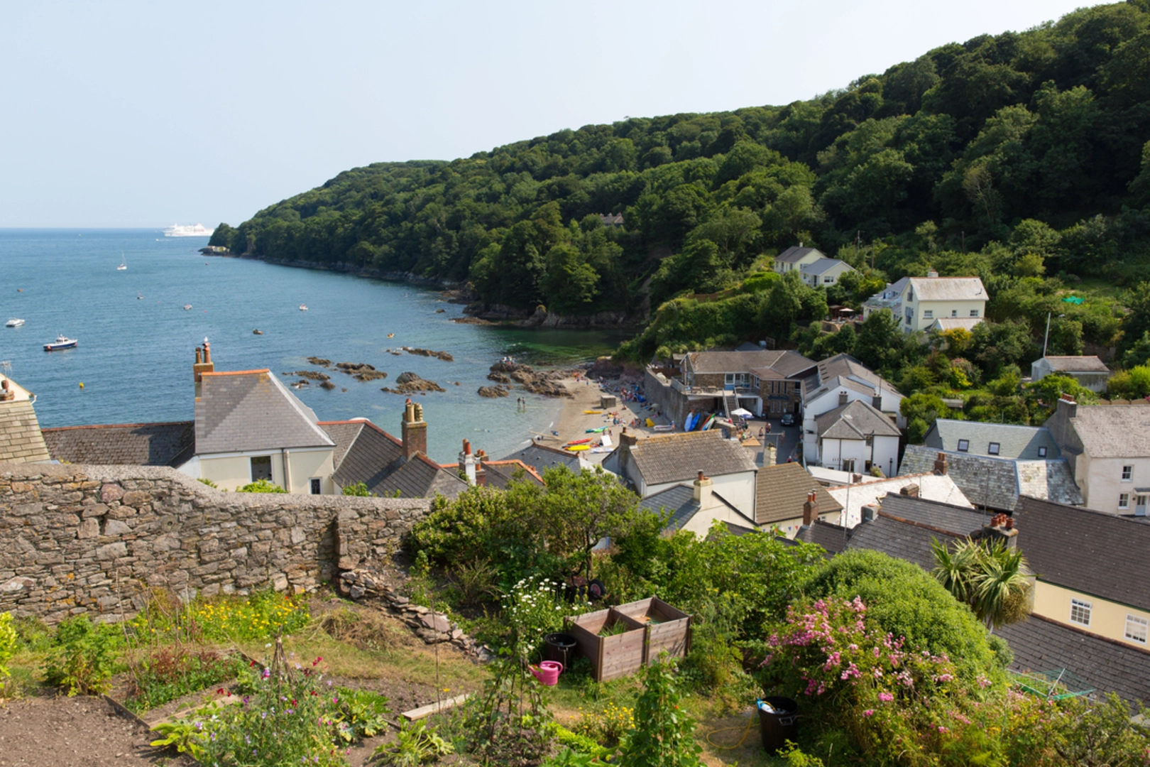 An image depicting the trail Cawsand and Polhawn Forts Walk and its surrounding area.