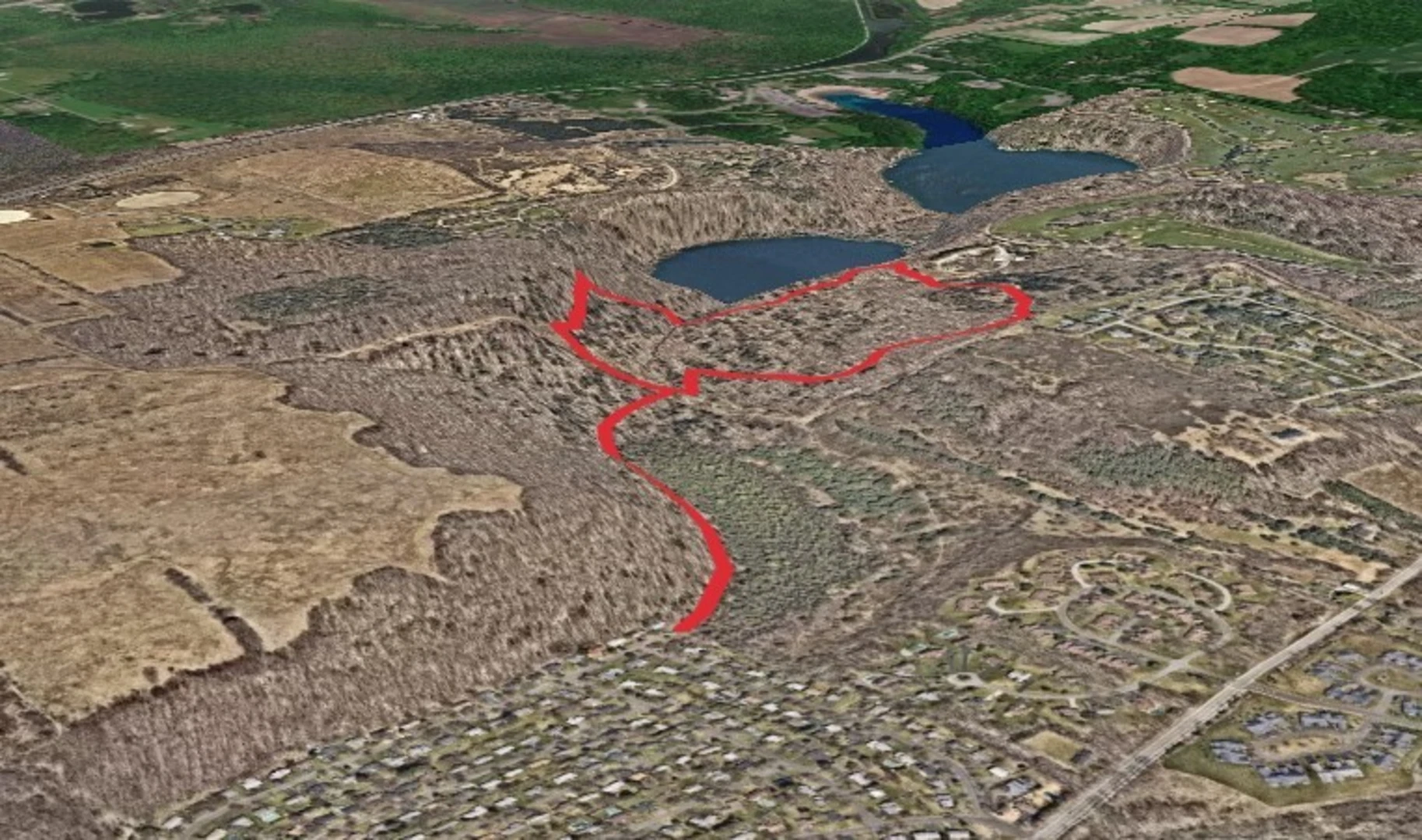 An image depicting the trail Round Lake Loop - Green Lakes State Park and its surrounding area.