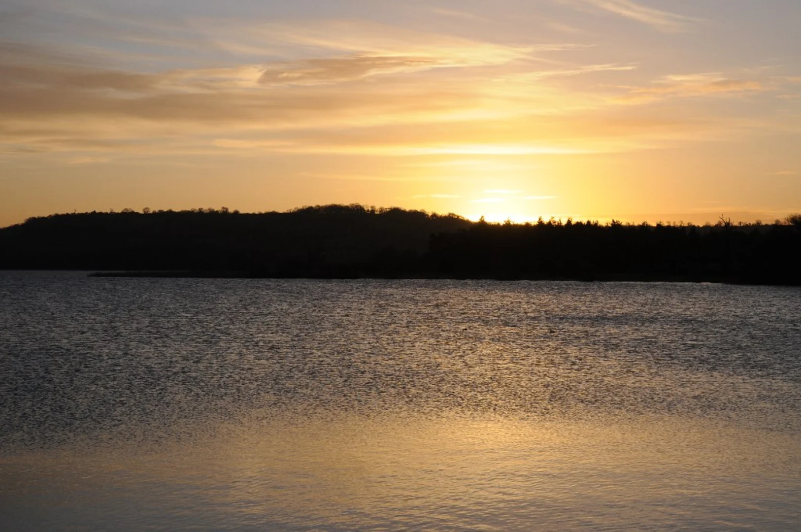 An image depicting the trail Chew Valley Lake and Stanton Drew Country Park and its surrounding area.