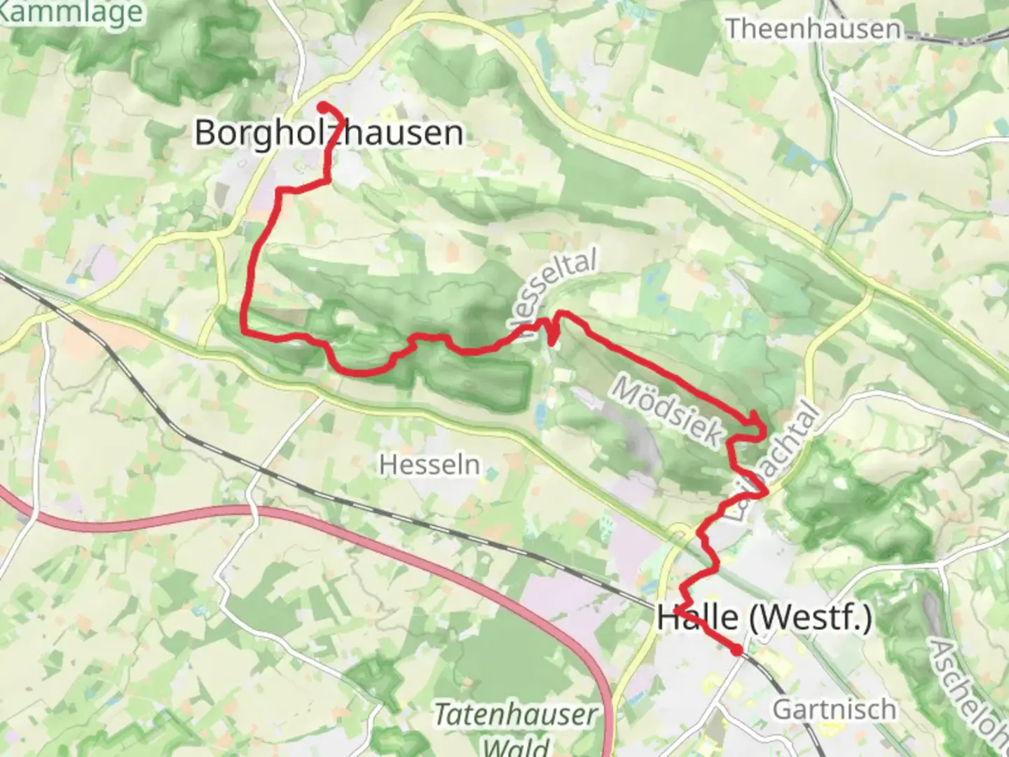 An image depicting the trail Halle to Borgholzhausen via Barenberg Runde and Entdecker Weg and its surrounding area.