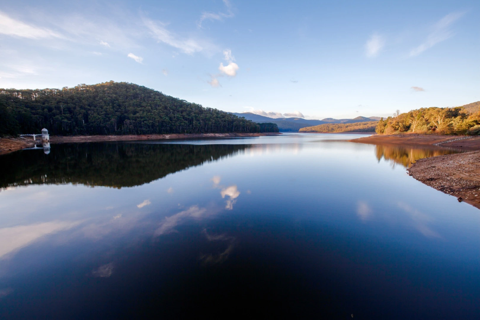 An image depicting the trail Lysterfield Homesteads and Farms Walk and its surrounding area.