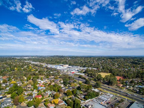 An image depicting the trail Two Creeks - Ringwood Station Walk and its surrounding area.