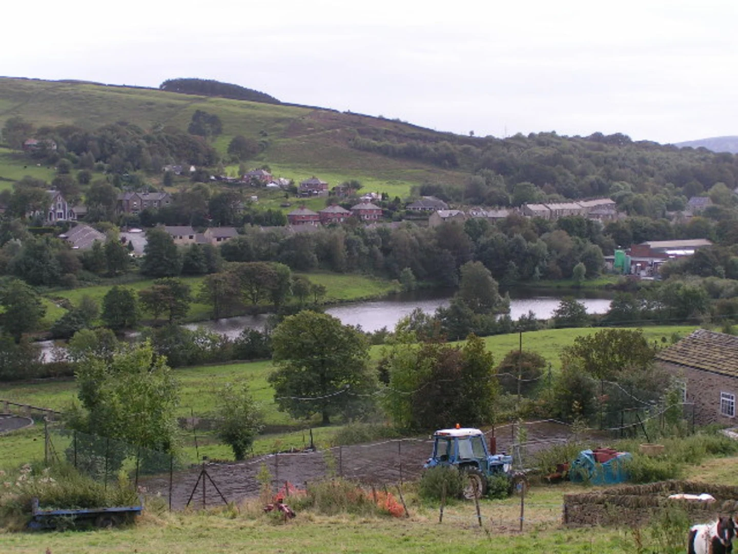 An image depicting the trail Two Millennium Walkway and Sett Valley Trail and its surrounding area.
