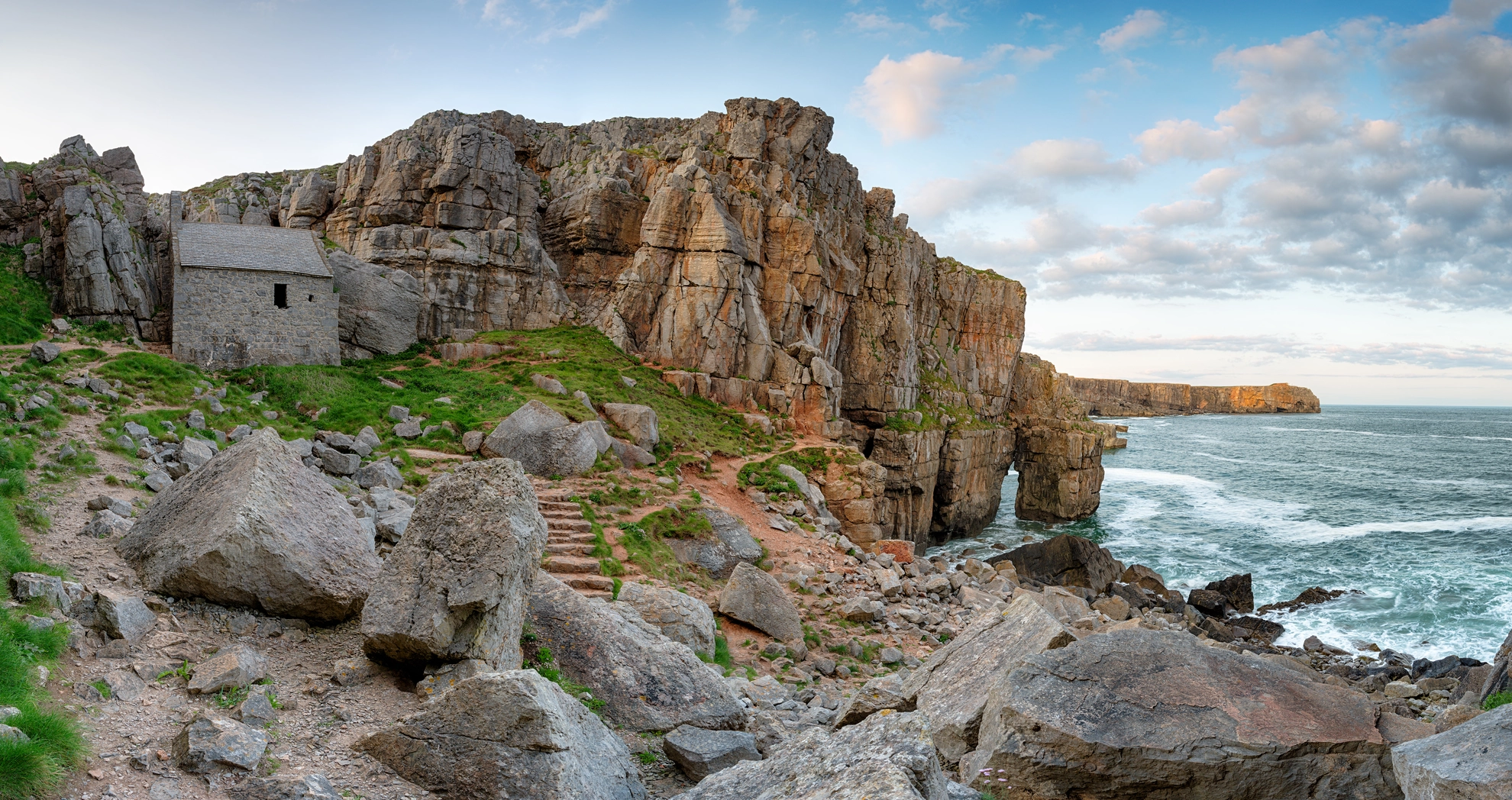 An image depicting the trail Stack Rocks - St Govan's and its surrounding area.