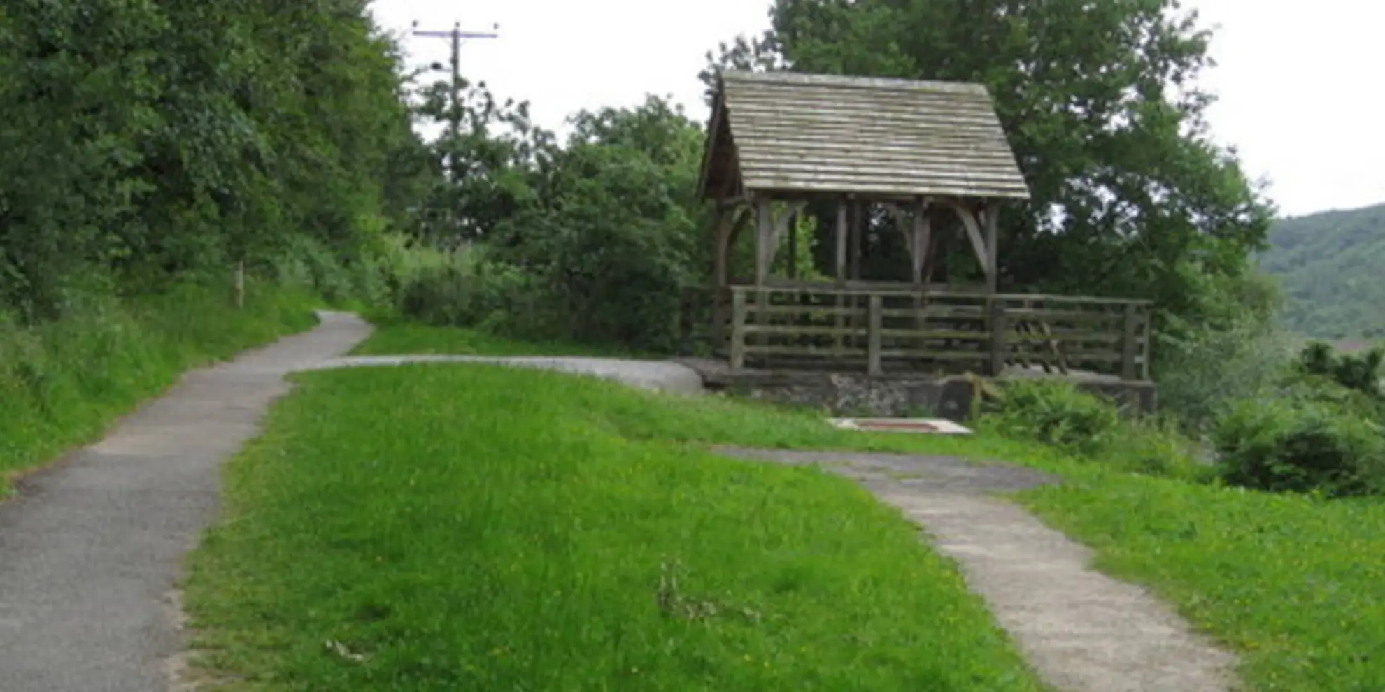 An image depicting the trail Derwent Valley Heritage Way and its surrounding area.