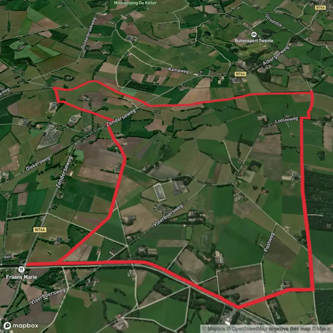 An image depicting the trail Loole Weg and Broekzijde Weg and its surrounding area.