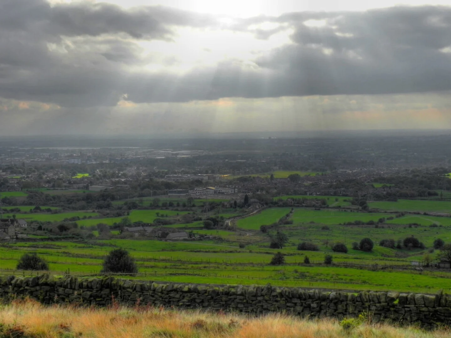 An image depicting the trail Hartshead Pike Loop and its surrounding area.