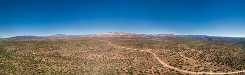 An image depicting the trail Palatki Ruins Loop Trail and its surrounding area.