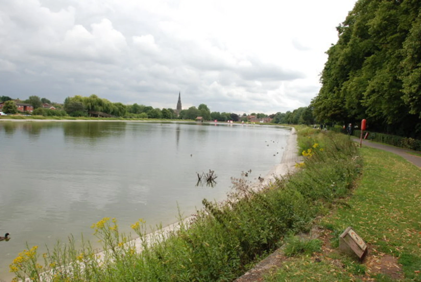 An image depicting the trail Lichfield City Walk and its surrounding area.
