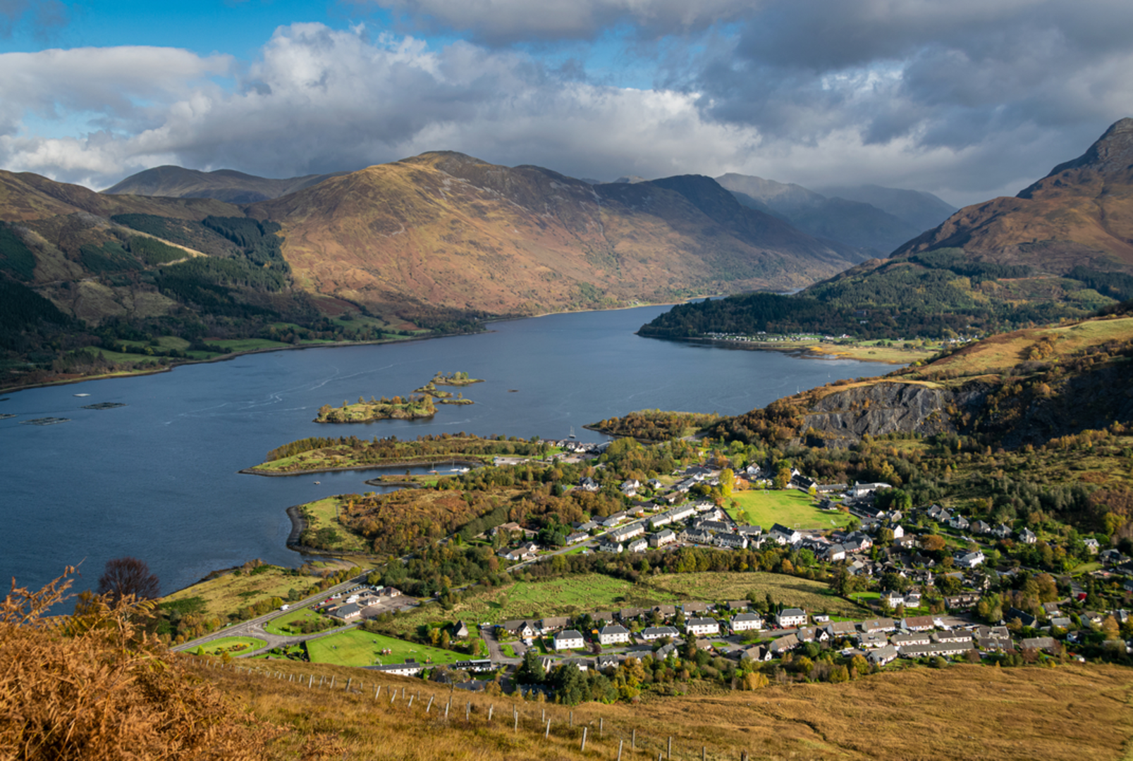 An image depicting the trail Sgòrr Dhearg - Beinn a' Bheithir and its surrounding area.
