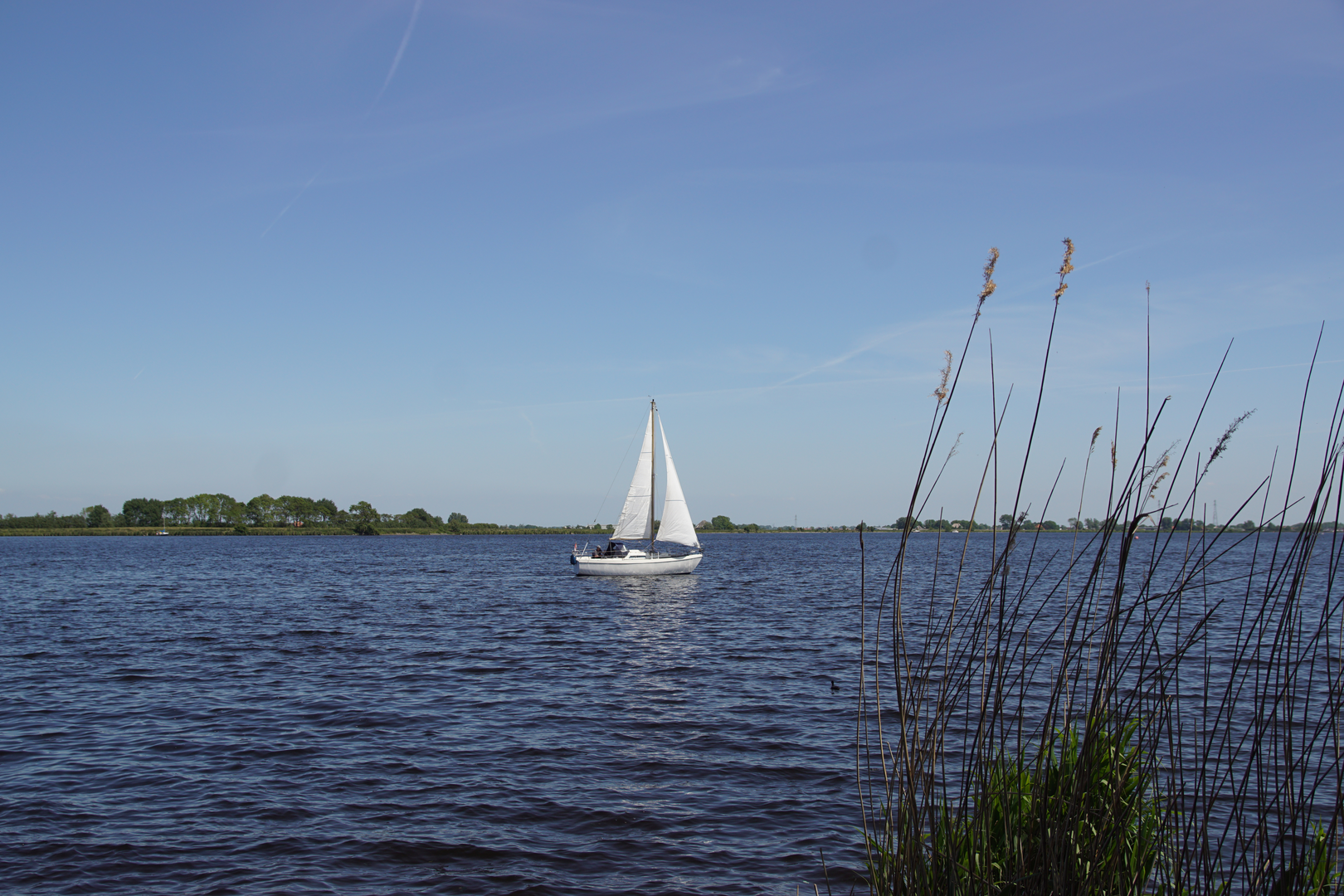 An image depicting the trail Molenbuurt to Noordeinde via Oosterhout, Kruissloot and t Meertje and its surrounding area.