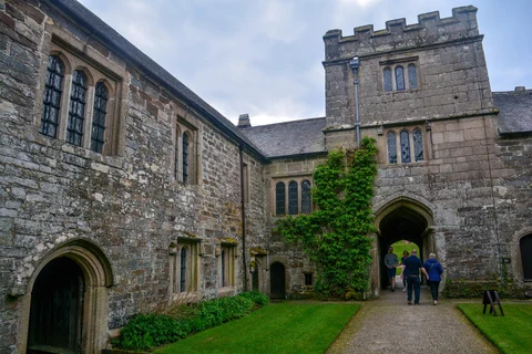 Cotehele House Walk