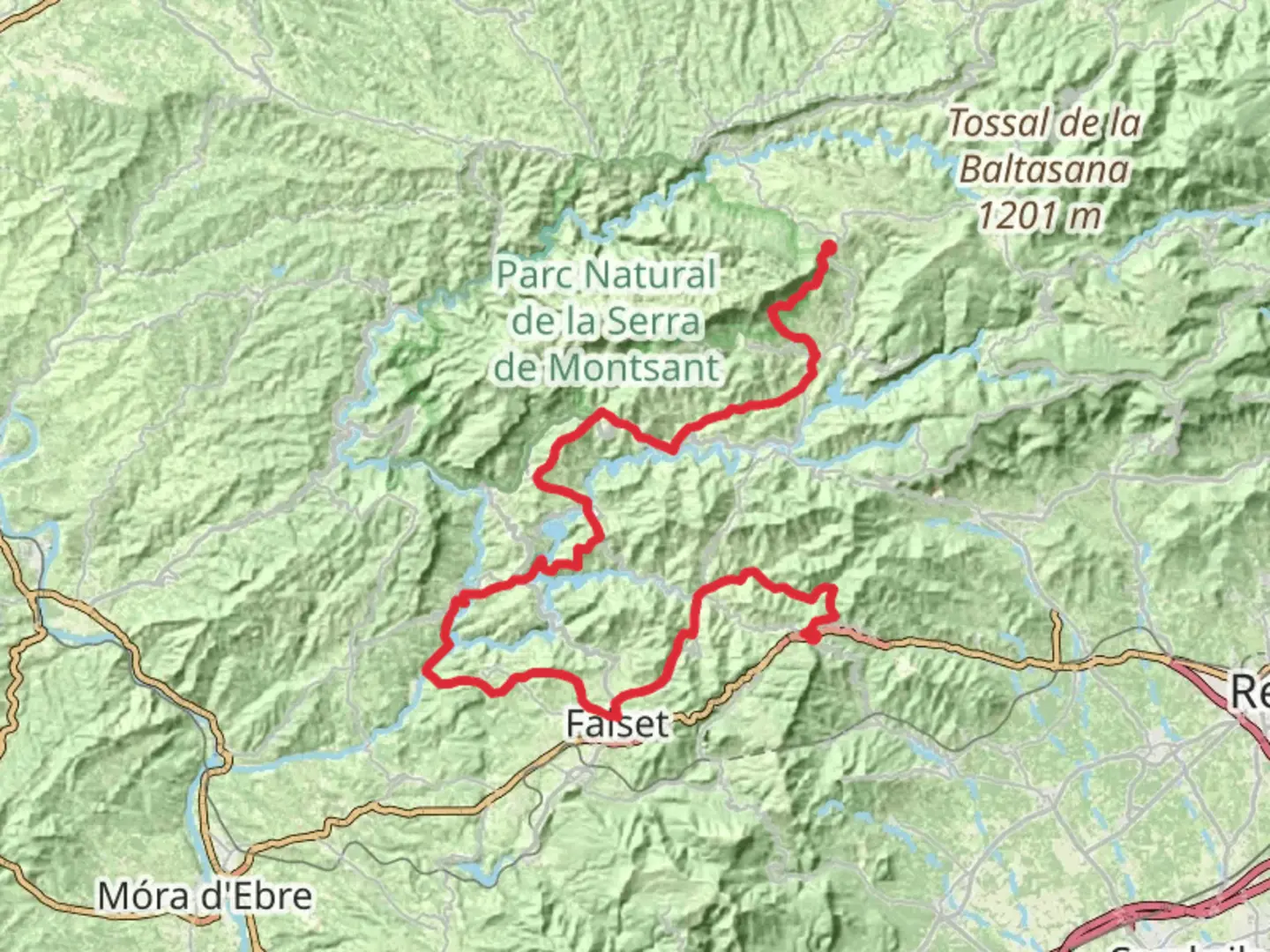 An image depicting the trail GR 174 Sendero del Priorat and its surrounding area.