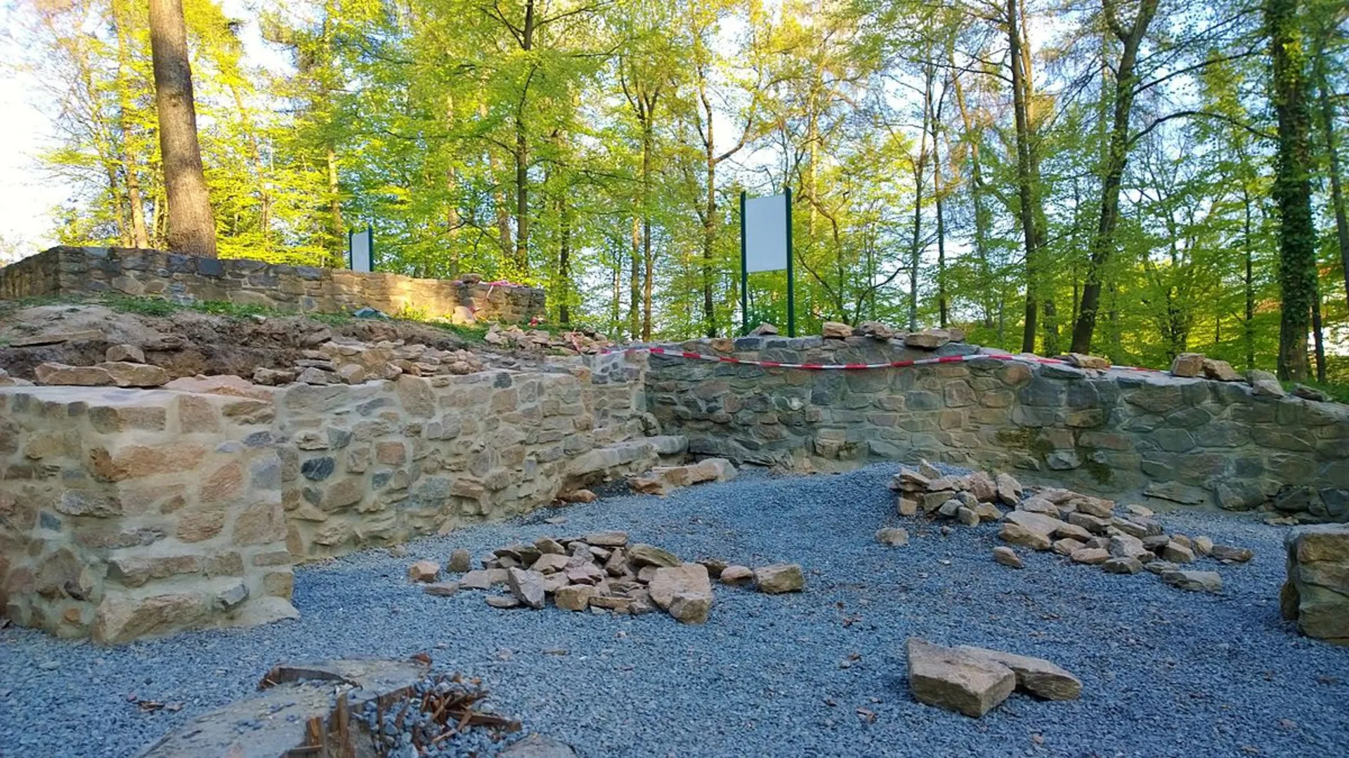 An image depicting the trail Kulturweg Haibach Walk and its surrounding area.