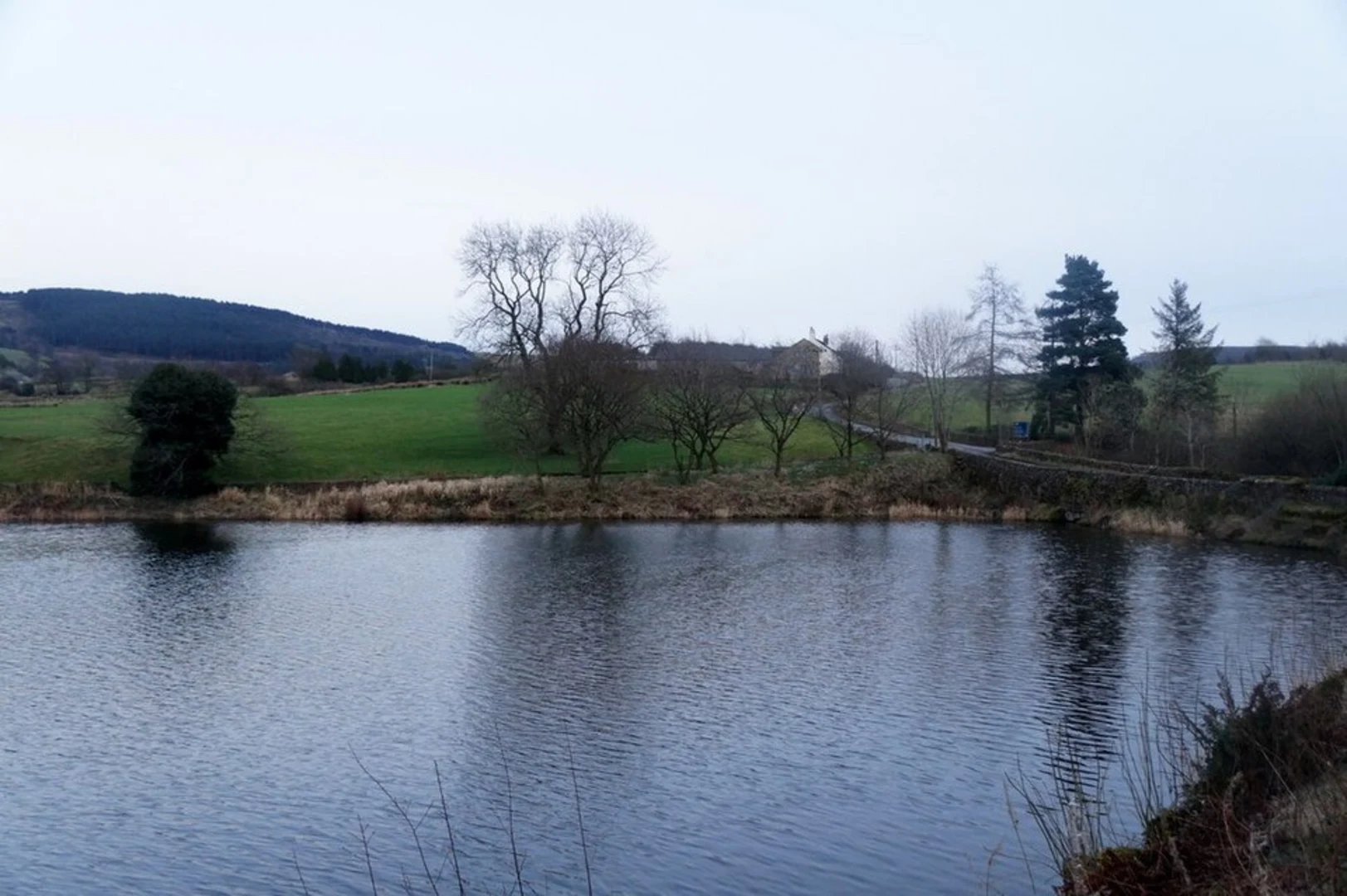 An image depicting the trail Valehouse Reservoir and Bottom Reservoir Loop and its surrounding area.