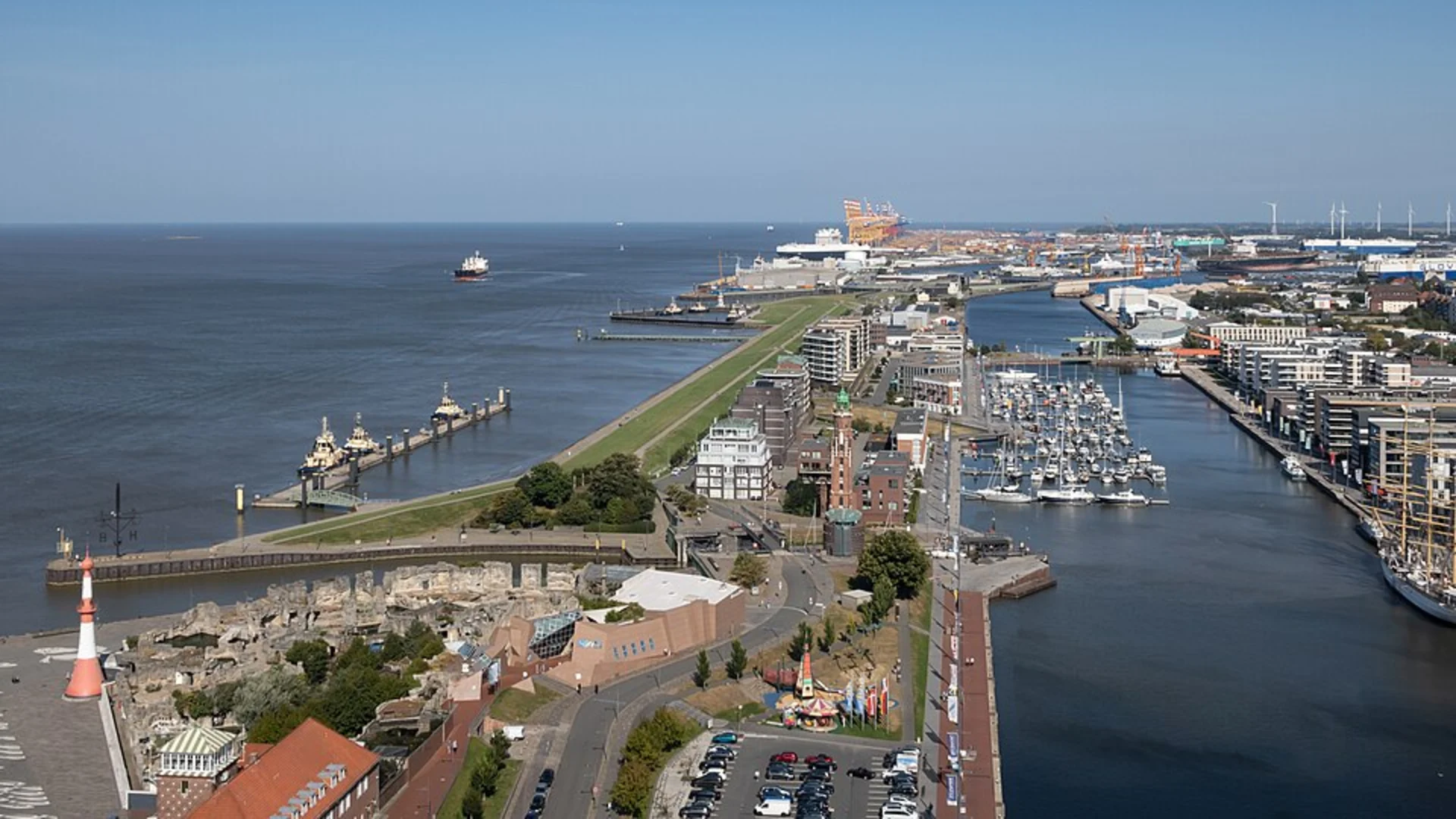 An image depicting the trail Weser and Stadtgraben via Geestweg and its surrounding area.